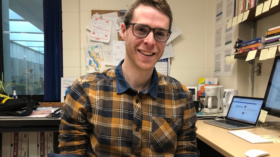 Victor Garber — portrait